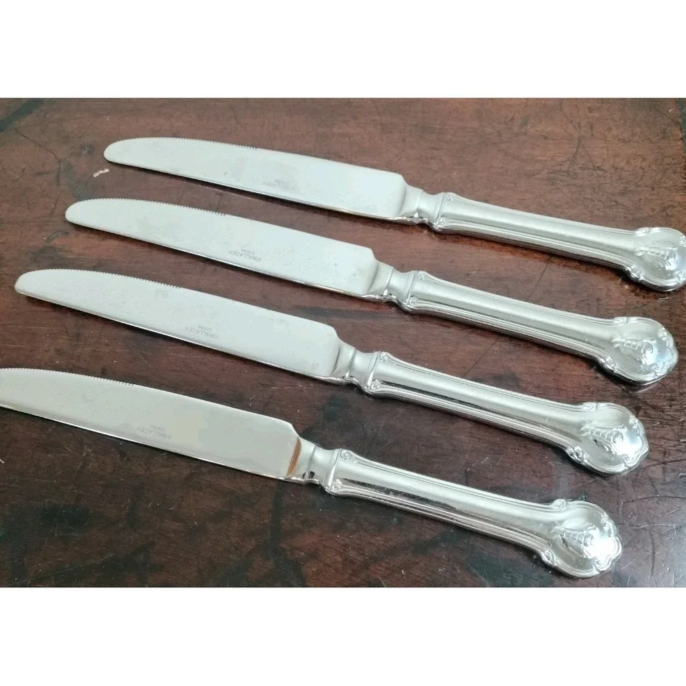 Wallace Napoleon Bee 18/10 Stainless 4 Dinner Knives 9 3/4